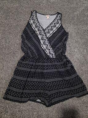Mossimo Supply Co. Black and White Printed Romper Sleeveless
